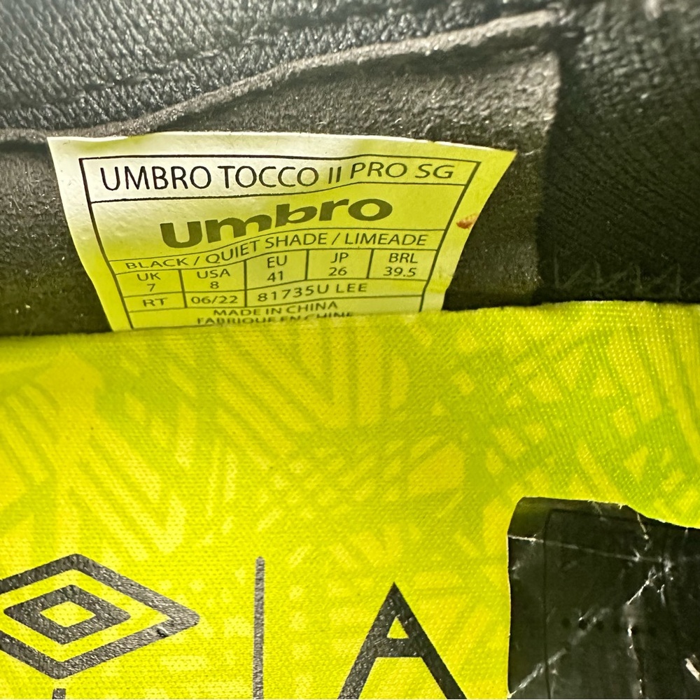 Mens UMBRO Tocco II Pro SG Sz Men 8/Women 9.5 Leather Soccer Cleats Metal Studs - Picture 11 of 11
